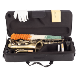 SAXO ALTO AMADEUS ACABADO...